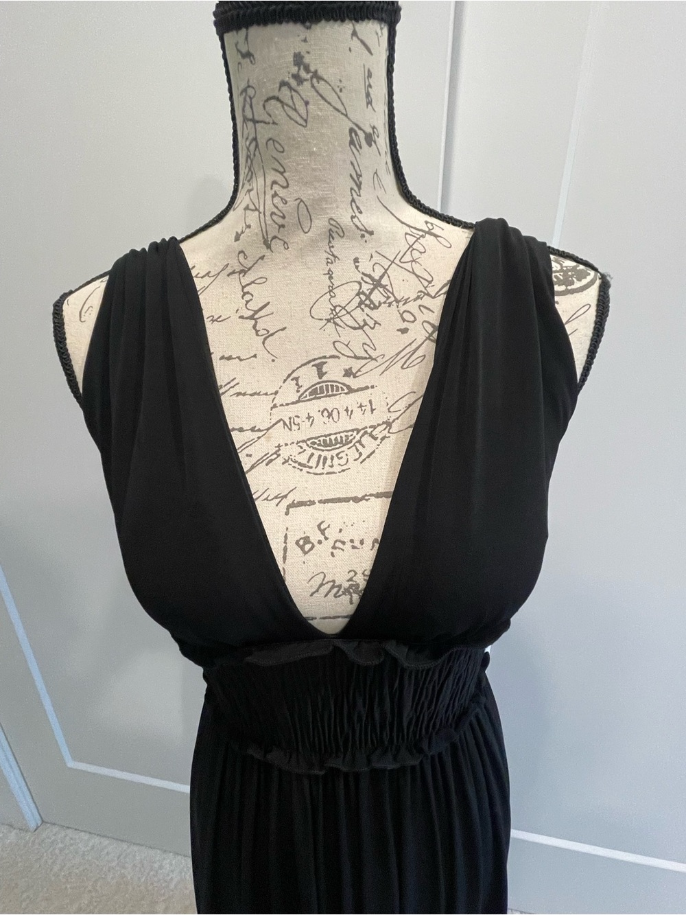 Candie's Black V-Neck Empire Waist Maxi Dress - Picture 8 of 10